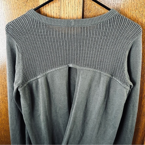 Lululemon Back to Balance Long Sleeve Sweater | Size 8 - Picture 6 of 7